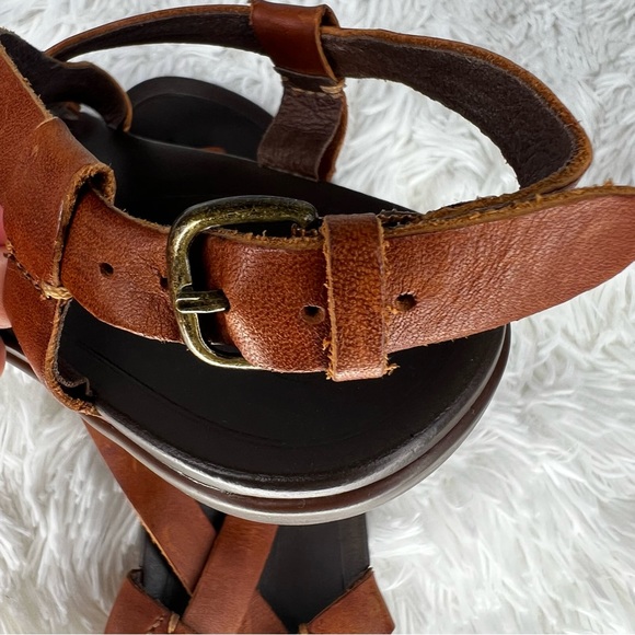 OluKai Brown and Gold Sandals - Picture 9 of 14